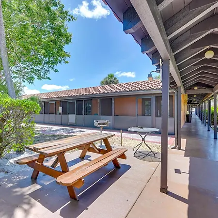 Everglades Escape With Marina And Heated Pool Access!